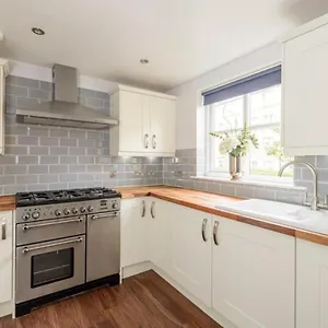 Cosy Roseburn Apartment, - 2 Bedrooms, Free Parking Édimbourg